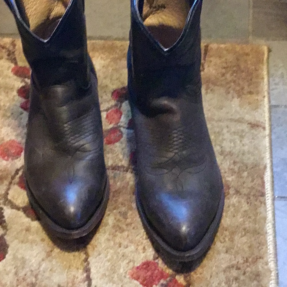 FRYE LEATHER BOOTS